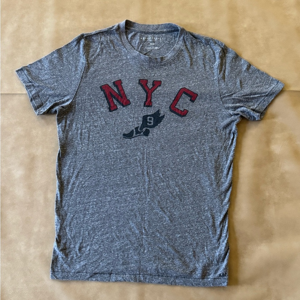 Aeropostale NYC 9 T-Shirt Men’s Medium Tee Grey